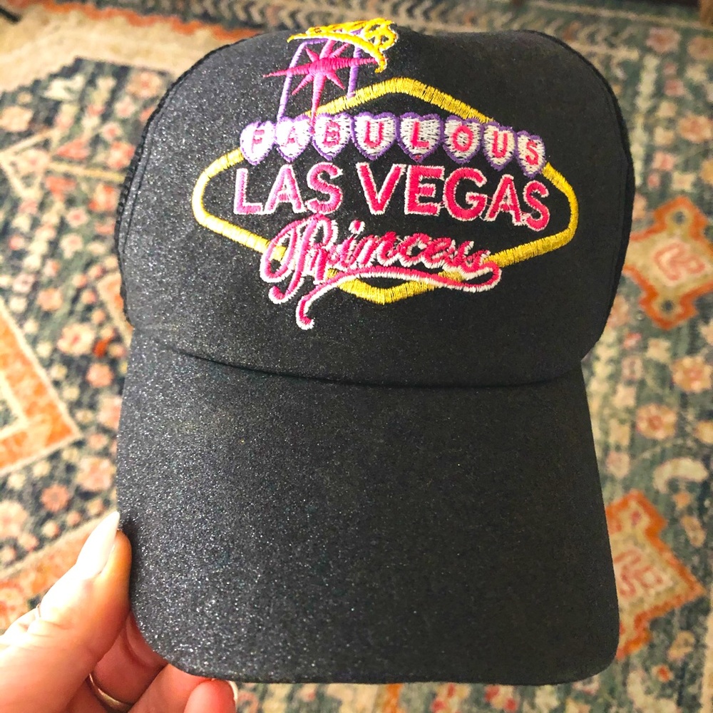 4/$25 • LIDS | LAS VEGAS LIDS WOMANS HAT PRINCESS